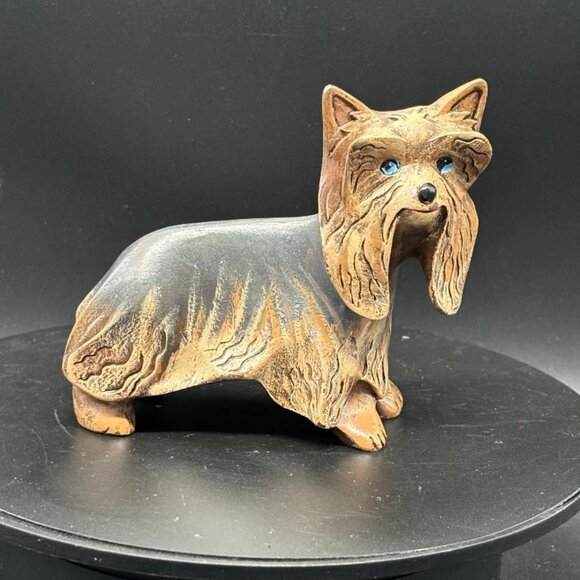 Vintage Stone Carved Pleet Yorkshire Terrier Figurine Signed JR 4.5" - Picture 6 of 6